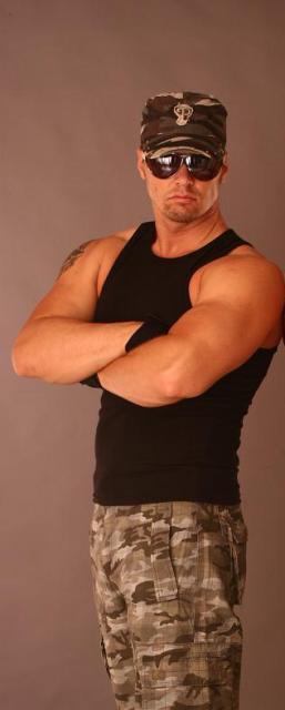 chippendale-fiu-molnar-attila-1