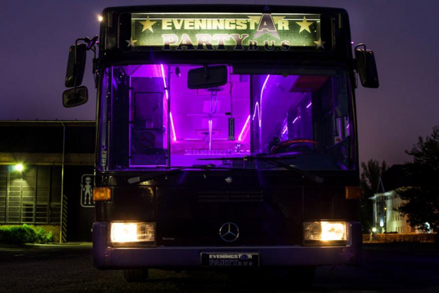 partybusz-50-fos-mercedes-kulso-kep-5